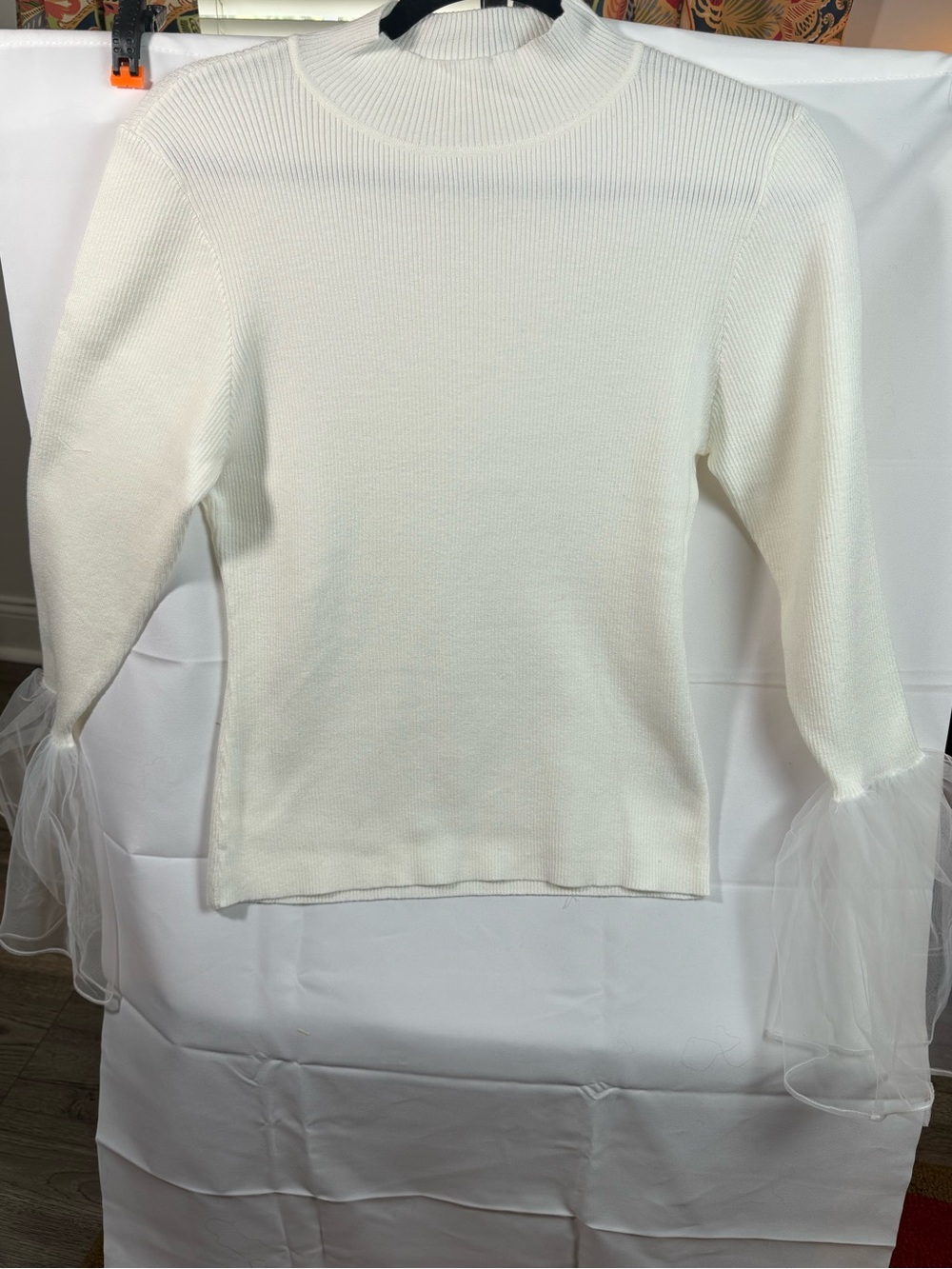Andrée by Unit NWT White Ribbed Sweater Sheer Bell Sleeve Cuffs M